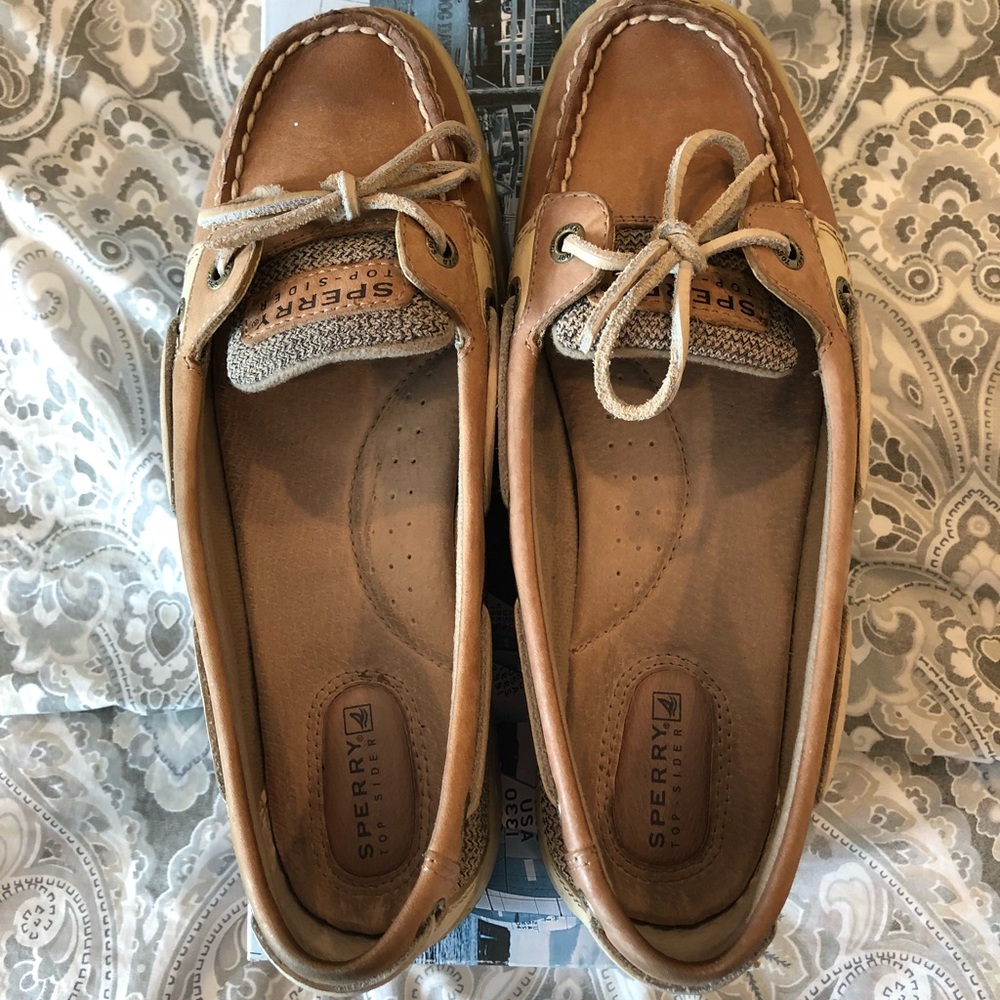 Sperry boat shoe